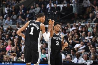 助年轻球员 助年轻球员